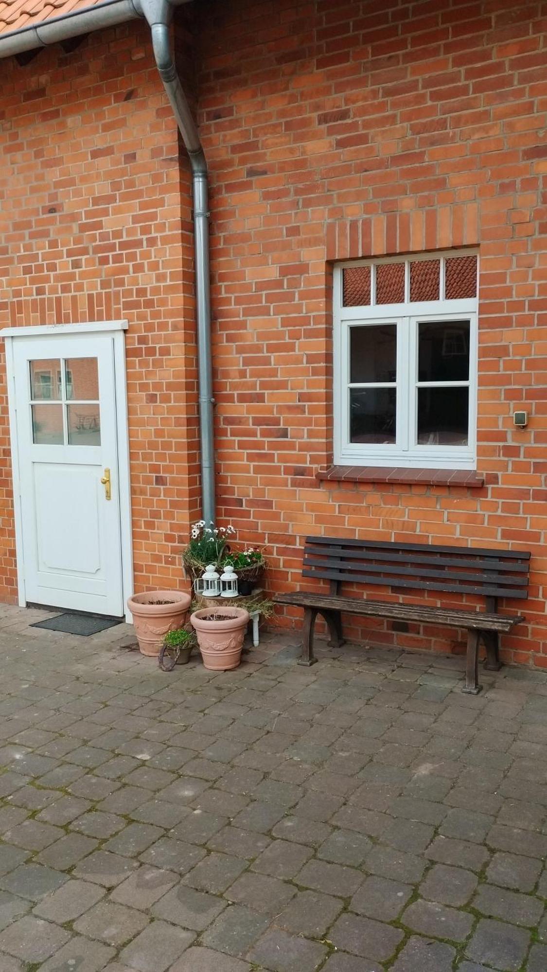 Wohnen Auf Dem Bauernhof Apartment Laatzen Exterior foto
